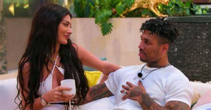 'Perfect Match's Francesca Is Open About Her Sexuality