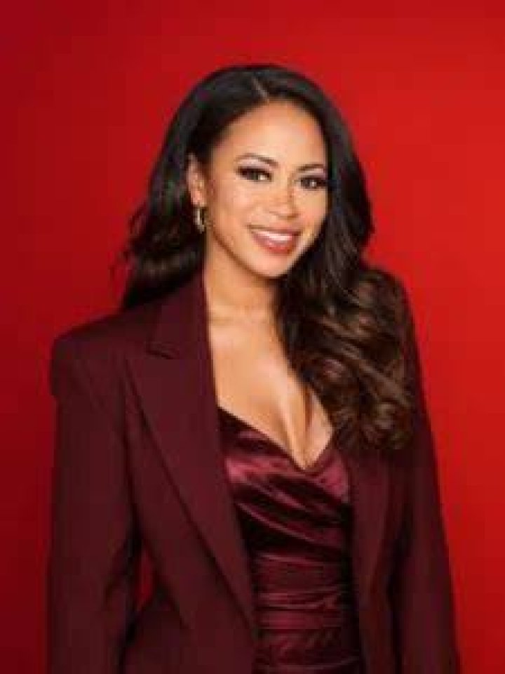 Age, Net Worth, Married, Husband, Height