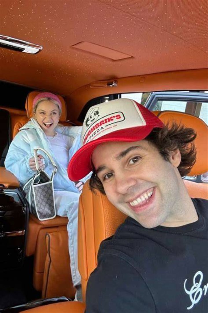 Are David Dobrik and Taylor Hudson Dating? Assistants Age and Salary In 2022 ·