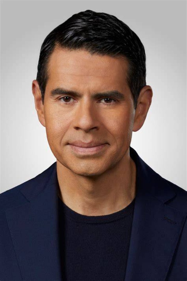 Cesar Conde Bio (Wiki) ·
