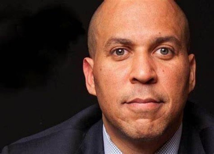 Cory Booker Height, Wiki, Age, Biography, Girlfriend, Net Worth ·
