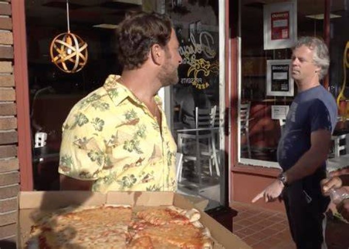 Dave Portnoy and the Owner of Dragon Pizza Got Into a Fairly Extreme Fight