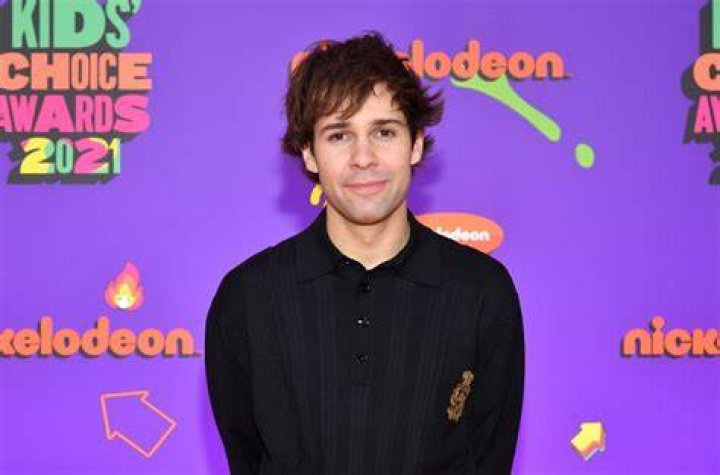 David Dobrik Claims He Dropped Durte Dom From the Vlog Squad