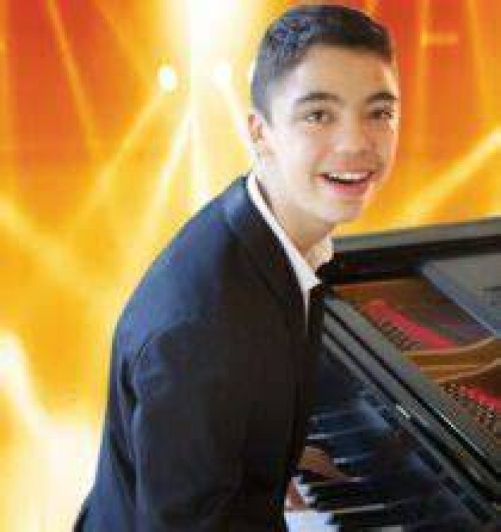 Ethan Bortnick Bio (Wiki) ·