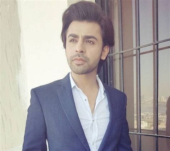 Farhan Saeed Biography, Height & Life Story Super Stars Bio
