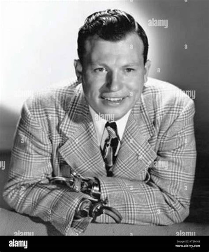 Harold Russell ·