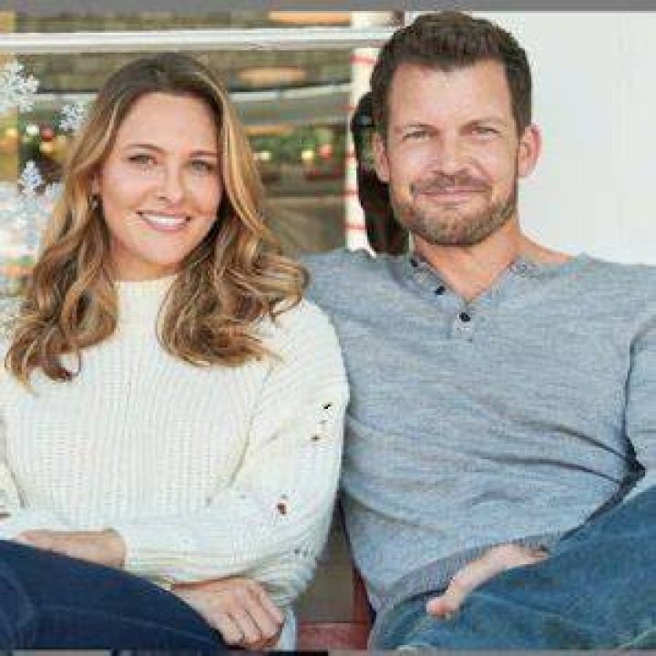 How Much is Jamie Deklin Worth? ·
