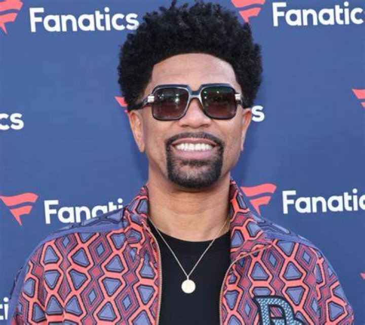 Is Jalen Rose Related To Derrick Rose? Family And Net Worth ·