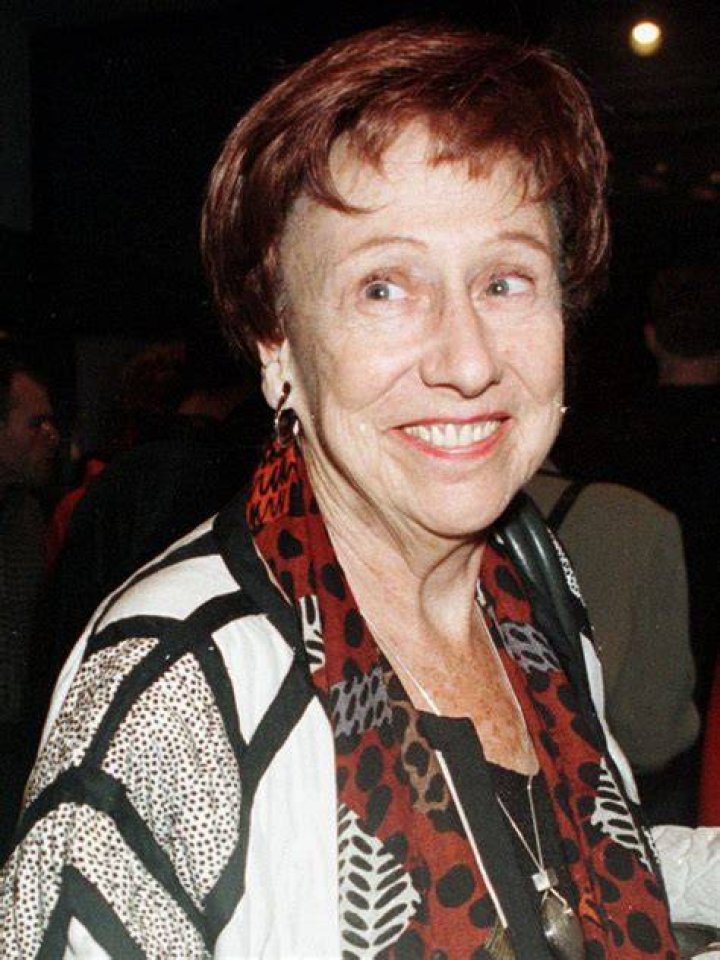 Is She Related To Jean Stapleton? Actress Net Worth ·