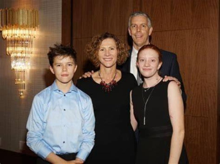 Jason Blake Biography, Age, Height, Wife, Net Worth, Family