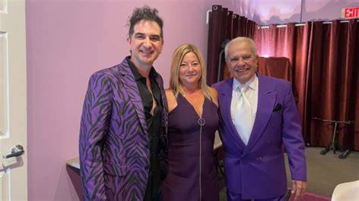 Joey Dee and family remember Lois Lee through music and charity YTE