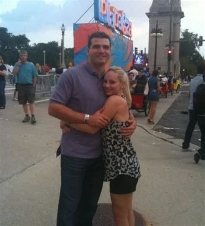Joey Votto is not Married to Wife. Dating Girlfriend Jeanne Paulus