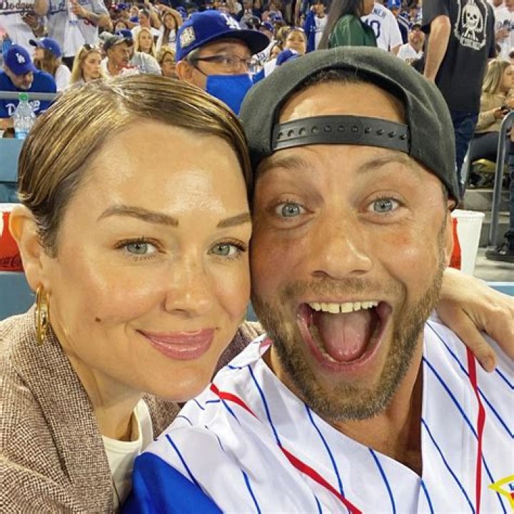 Jonathan Sadowski New Wife VergeWiki