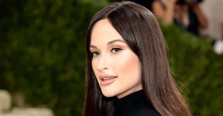 Kacey Musgraves' Pregnancy Rumors Explored