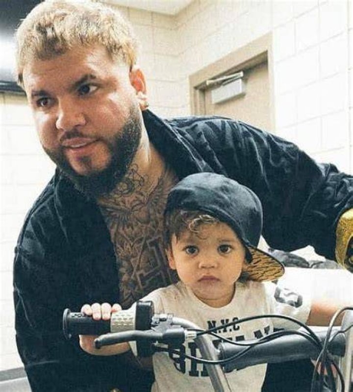 Kefren Adiel Singer Farruko And Kairy Lopezs Son Age And Photos ·