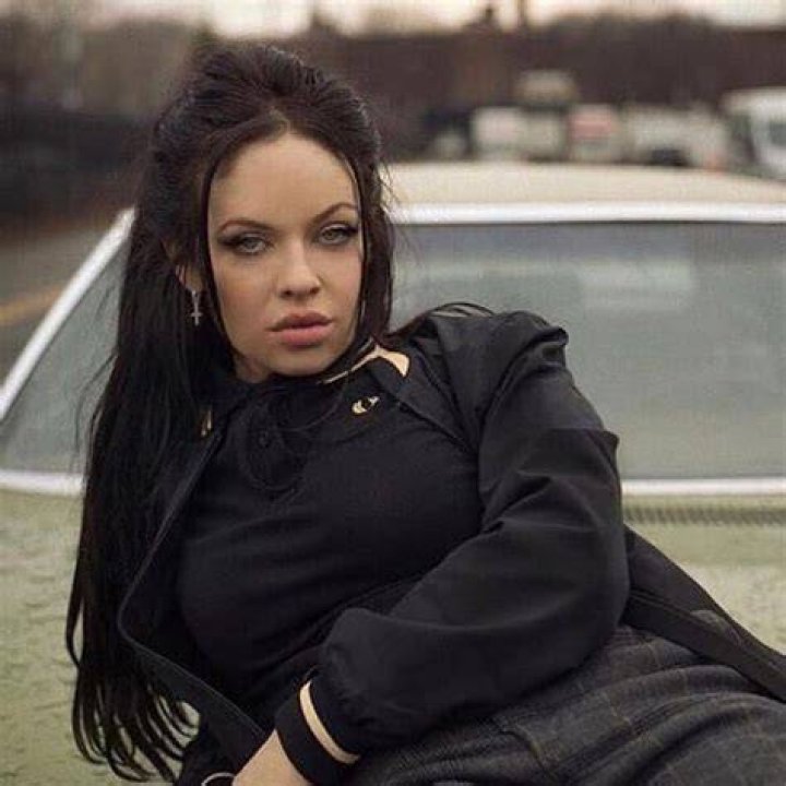 Kelsy Karter ·