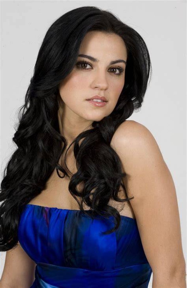 Maite Perroni ·