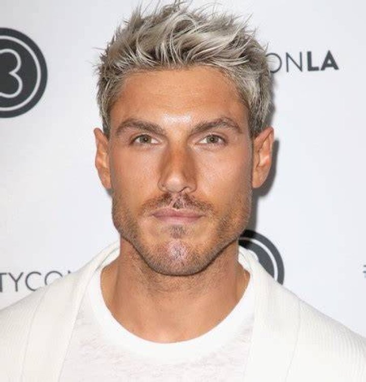 Meet Chris Appleton- British Hair Stylist Bio, Gay, Kids & Net Worth ·