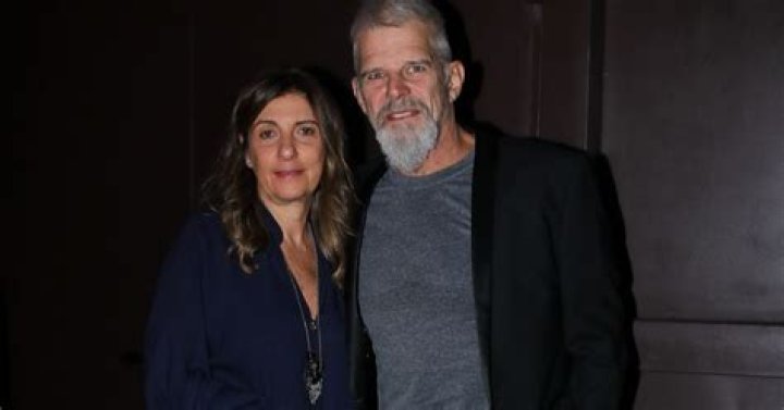 Raul Gazolla e esposa prestigiam anivers&aacute;rio de 40 anos do apresentador