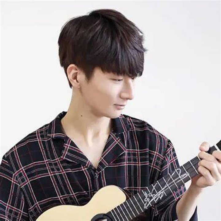 Sungha Jung Net Worth, Age, Wikipedia, Biography, Height, Family ·