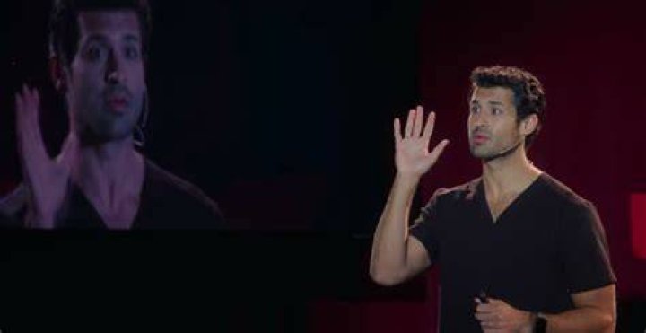 The Truth and Scandal Behind the Revolutionary "Wake" App From 'Inventing Anna'