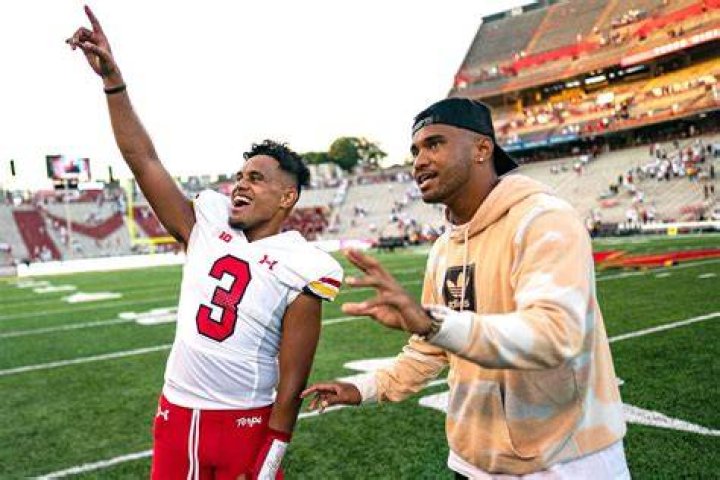 Tua Tagovailoa Brother And Siblings ·