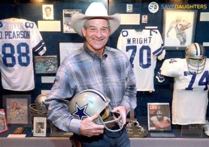 Walt Garrison Cause of Death, Age, Family, Net Worth ·