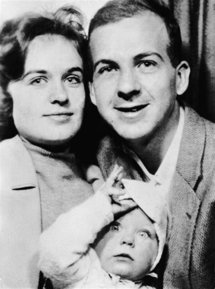 Where Is Lee Harvey Oswald Wife Marina Oswald Porter? Family ·