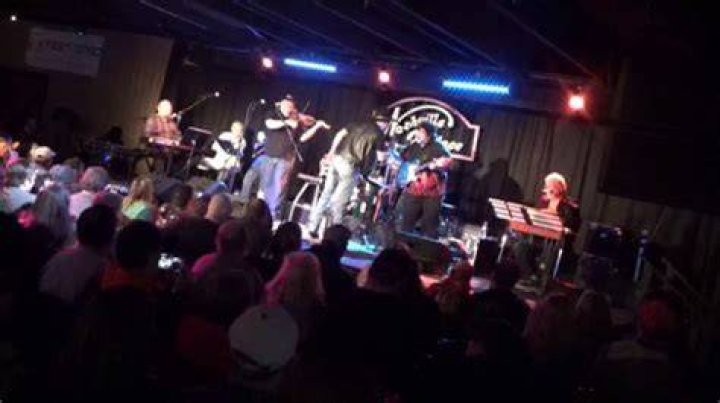 Who Are Whey Jennings Parents Terry Vance And Katherine? More Details On The Singer ·