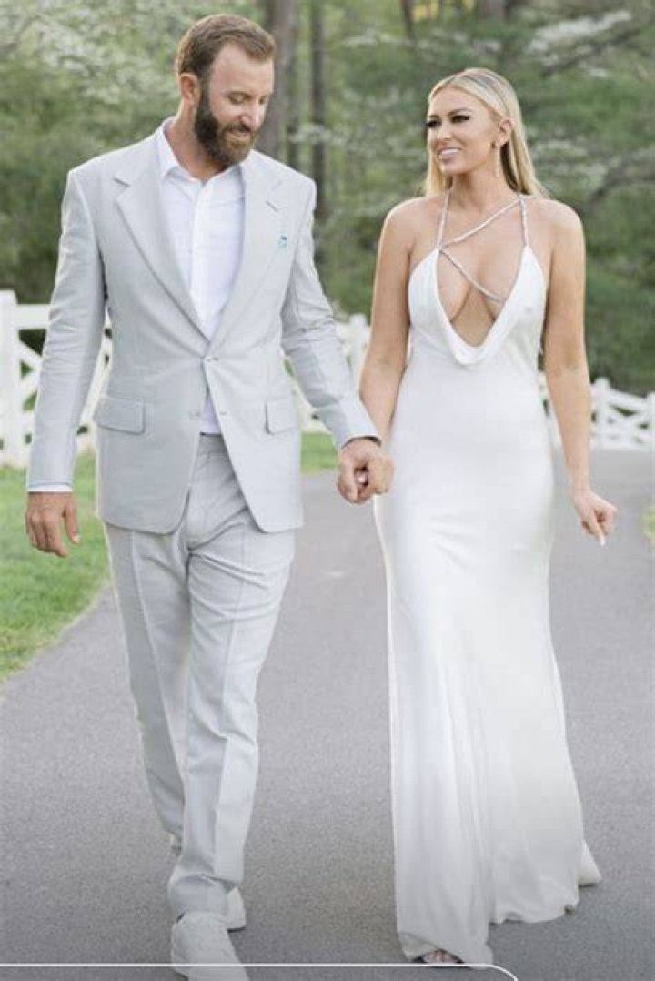 Who is Dustin Johnson's wife? Paulina Gretzky bio, net worth, wedding, kids, parents, baby, wiki