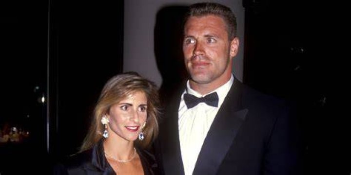 Who is Howie Long’s Wife Diane Addonizio? Wiki, Bio, Net Worth, High School, Family, Husband, Sons