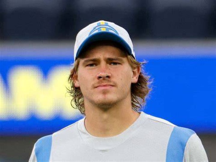 Who is Justin Herbert's rumored girlfriend Taylor Bisciotti?