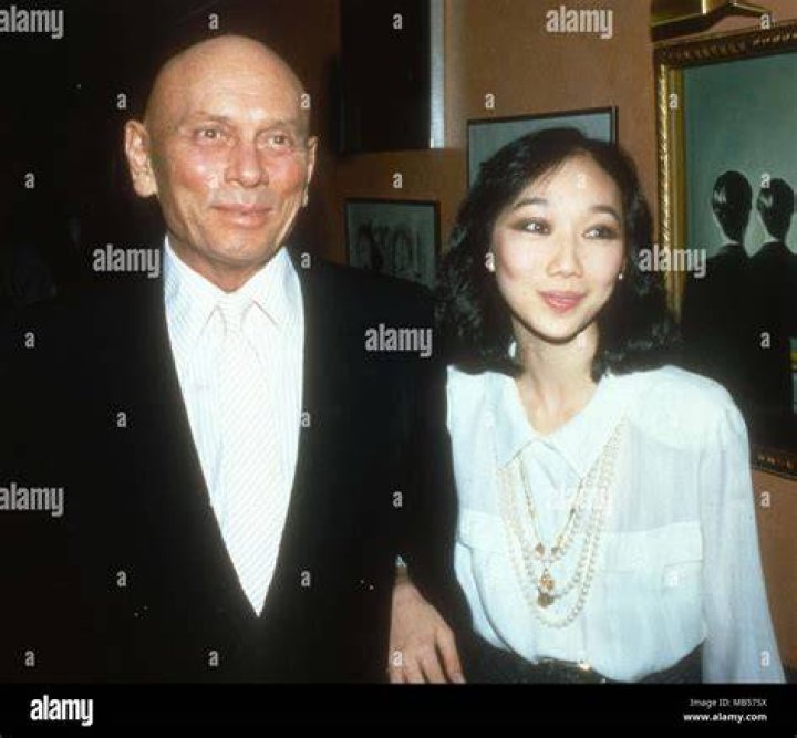 Yul Brynner and wife Kathy Lee during 39th Annual Tony Awards at